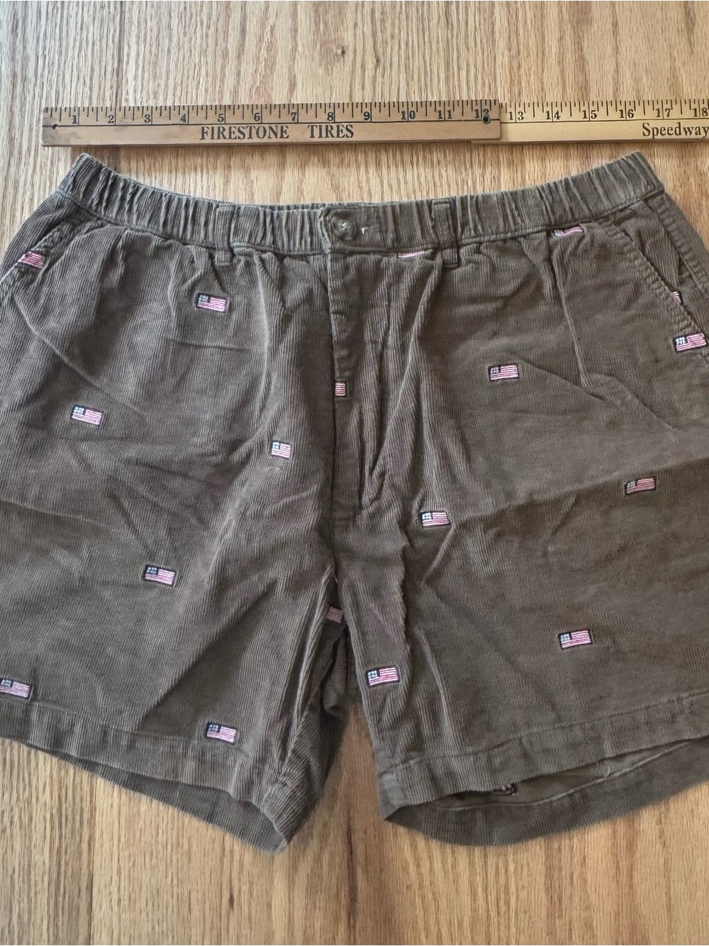 Chubbies Men's Size XL Brown Corduroy Shorts with Embroidered Flags